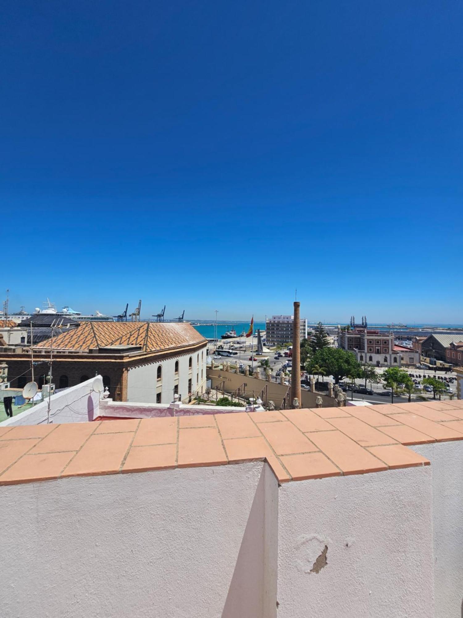 Apartamentos Plaza Santo Domingo Kadyks Zewnętrze zdjęcie