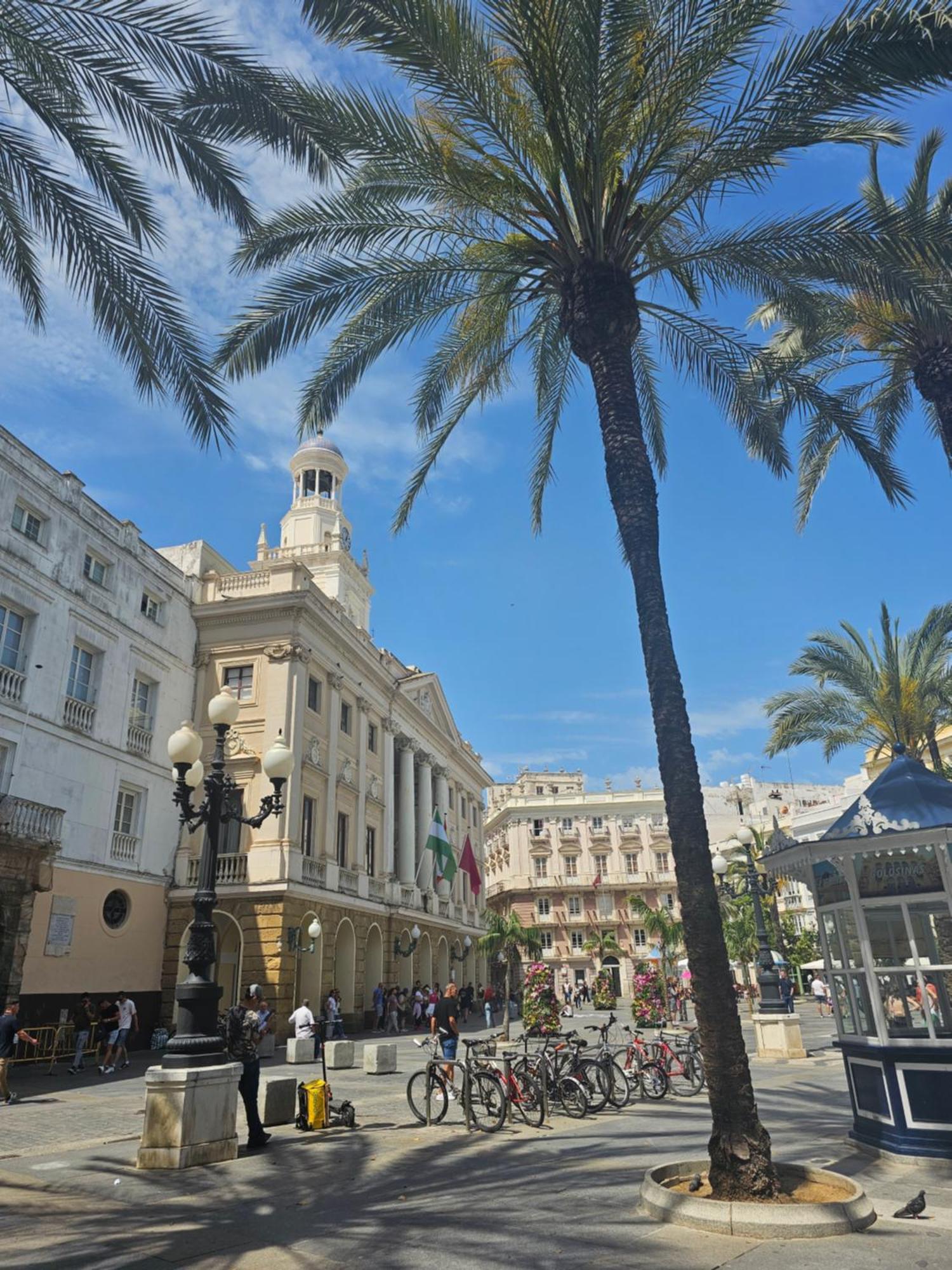 Apartamentos Plaza Santo Domingo Kadyks Zewnętrze zdjęcie